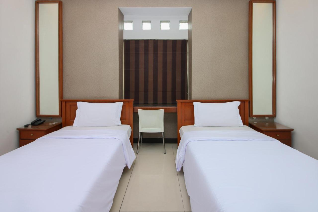 Sky Hotel Buah Batu 1 Bandung Zewnętrze zdjęcie